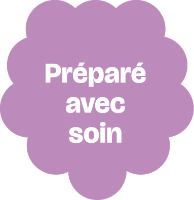 DIY_Website_FruitStickers-FR_PreparedwithCare Un graphique en forme de fleur violette avec le texte français blanc "Préparé avec soin" au centre, ce qui signifie "Prepared with care".