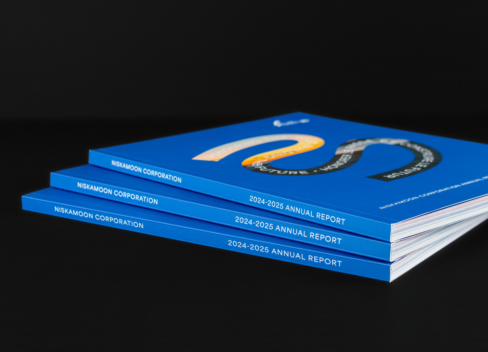 Niskamoon2425-2046×1476-1 Niskamoon2425-2046×1476-1